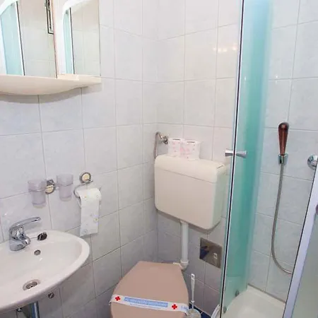 Jarak Near Lägenhet