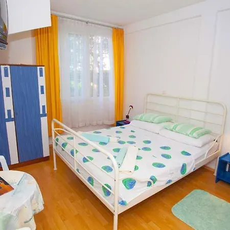 Apartman Jarak Near *