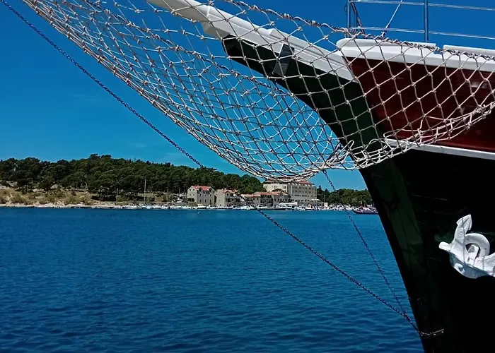 Апартаменти Jarak Near Макарська