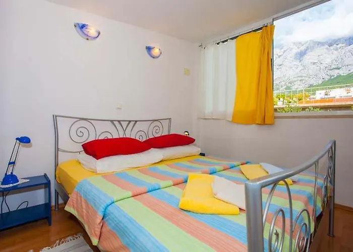 Jarak Near Апартаменти