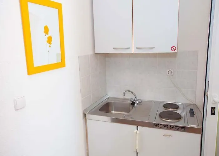 Jarak Near Апартаменти *